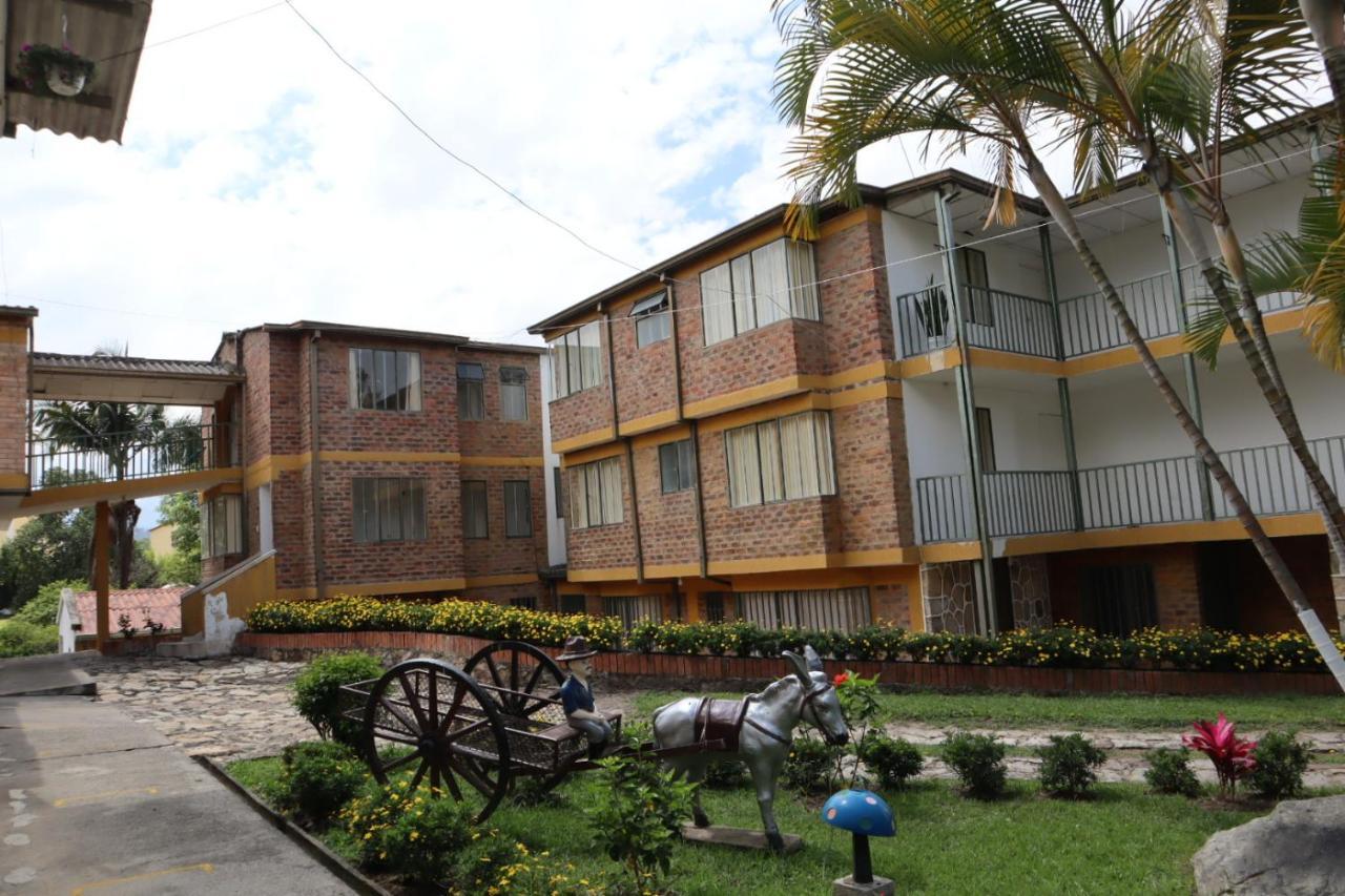 Bed And Breakfast Campestre El Estoril Fusagasugá Esterno foto