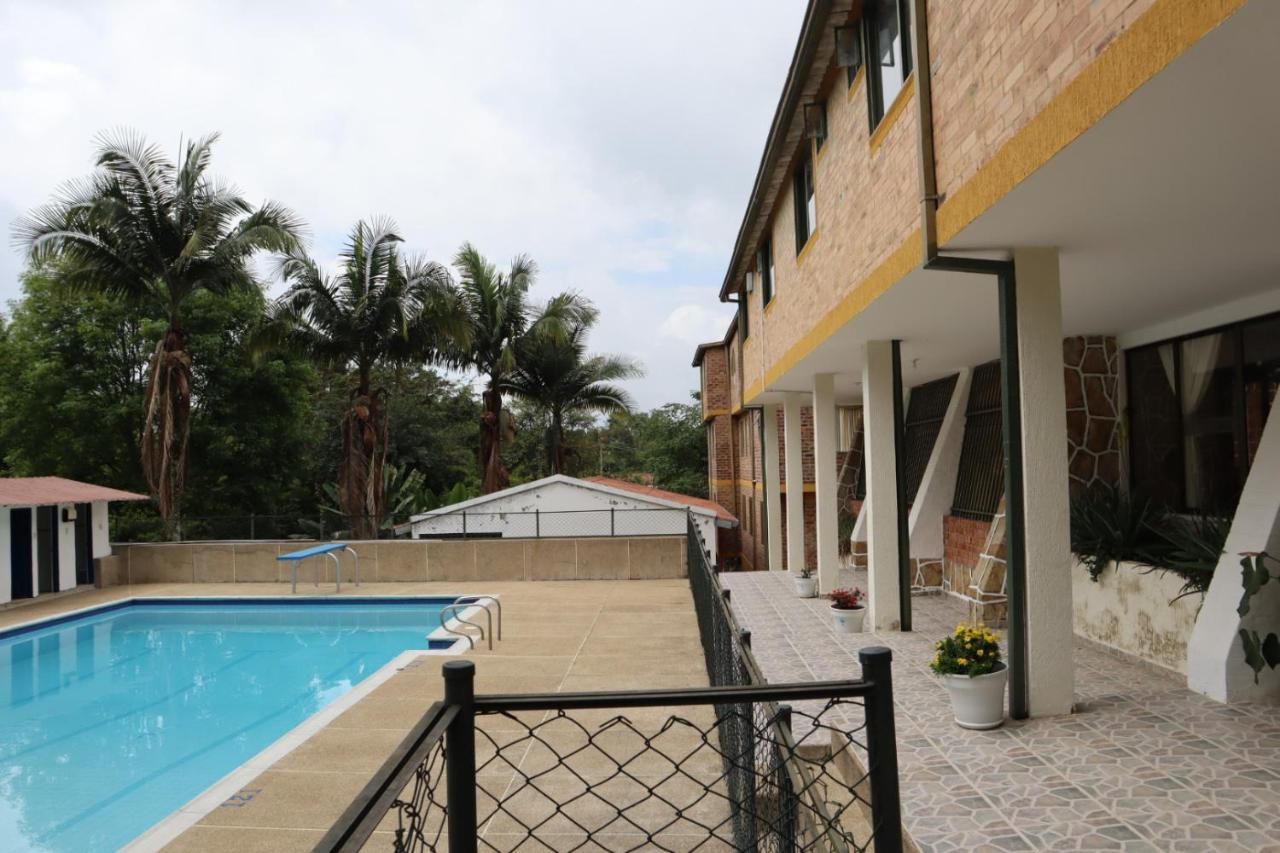 Bed And Breakfast Campestre El Estoril Fusagasugá Esterno foto